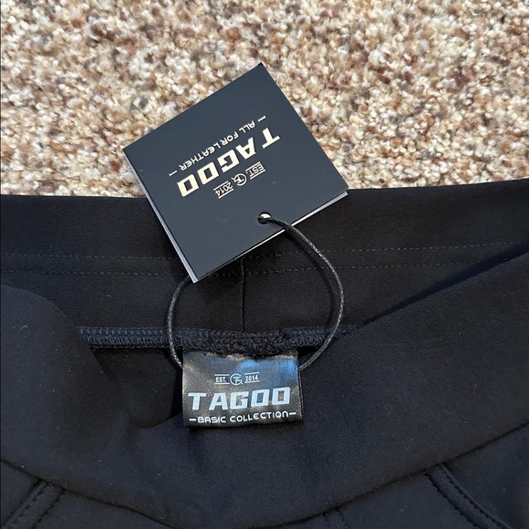 NWT Tagoo Women's Black Ponte Leggings - Picture 3 of 5